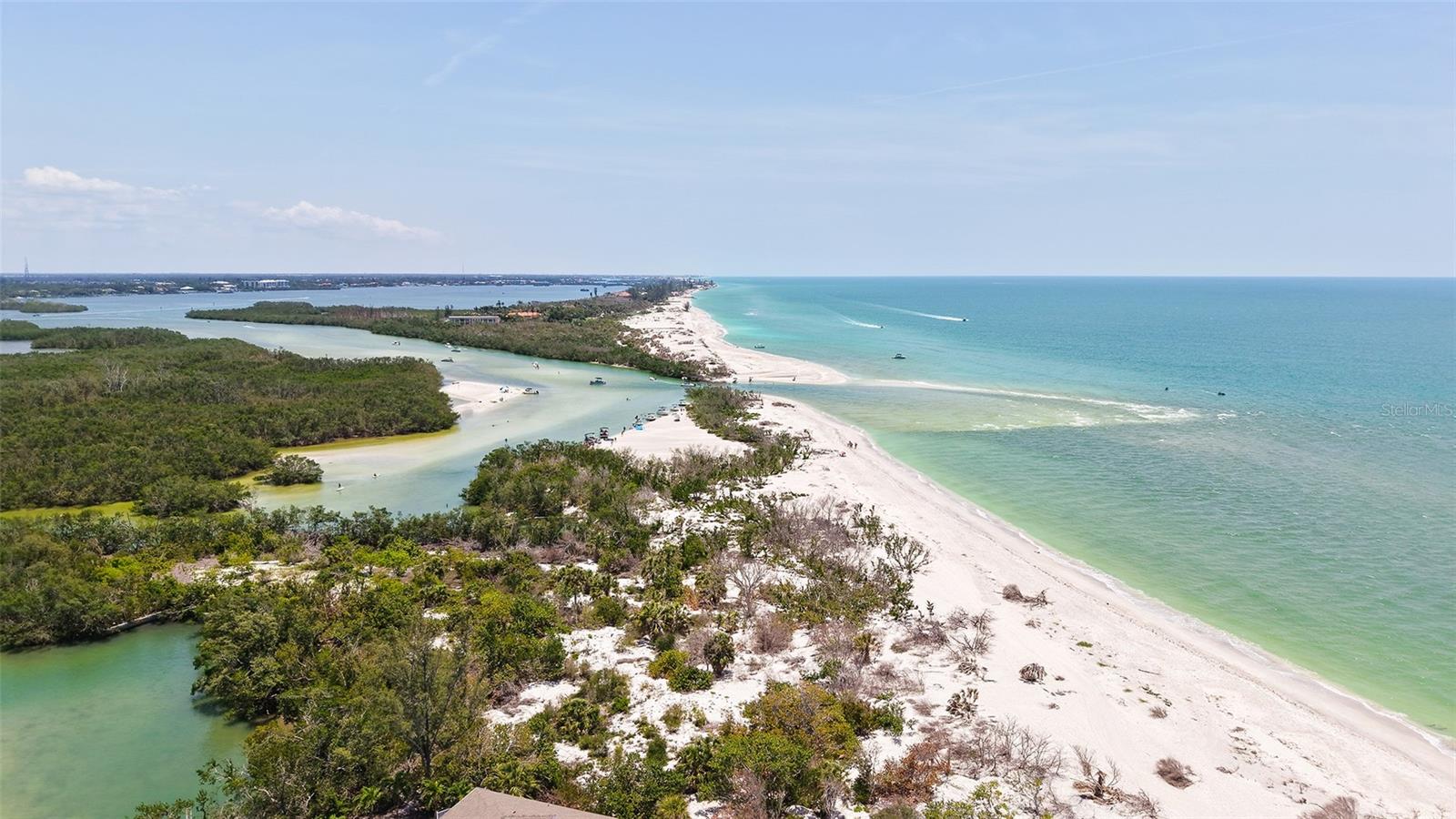 Image 53 of 66 For 9393 Midnight Pass Road 606