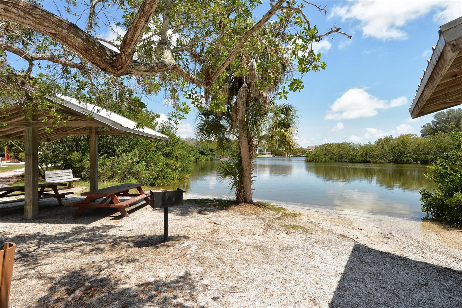 Image 57 of 66 For 9393 Midnight Pass Road 606