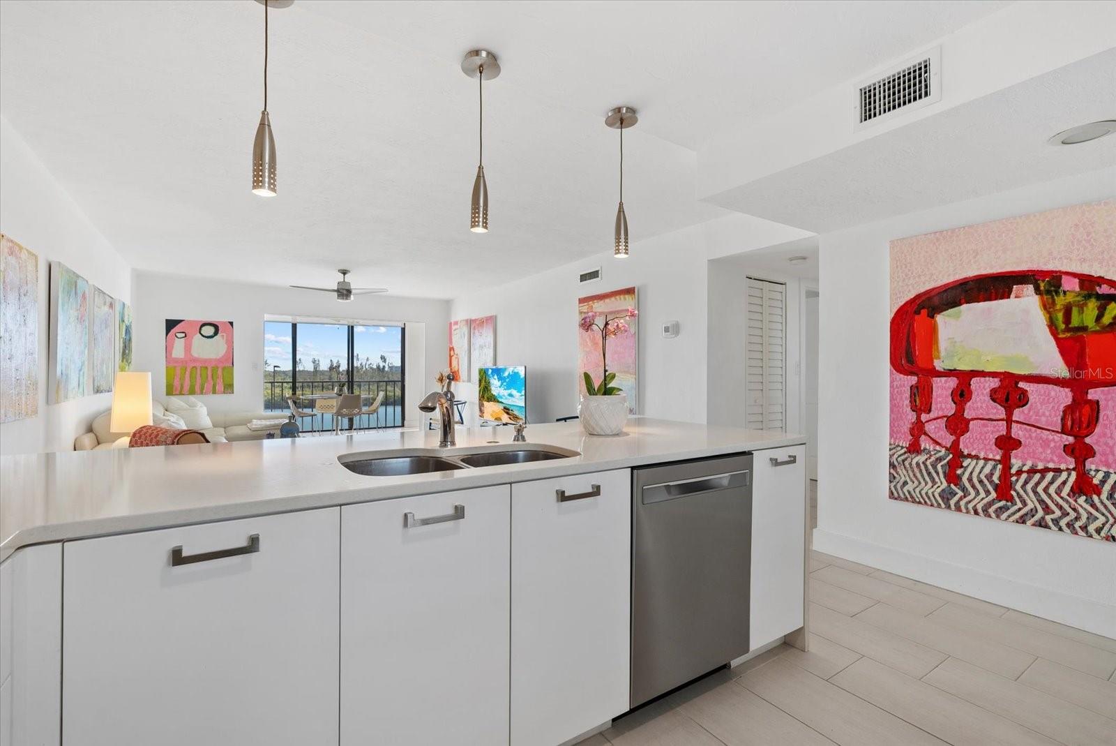 Image 7 of 66 For 9393 Midnight Pass Road 606