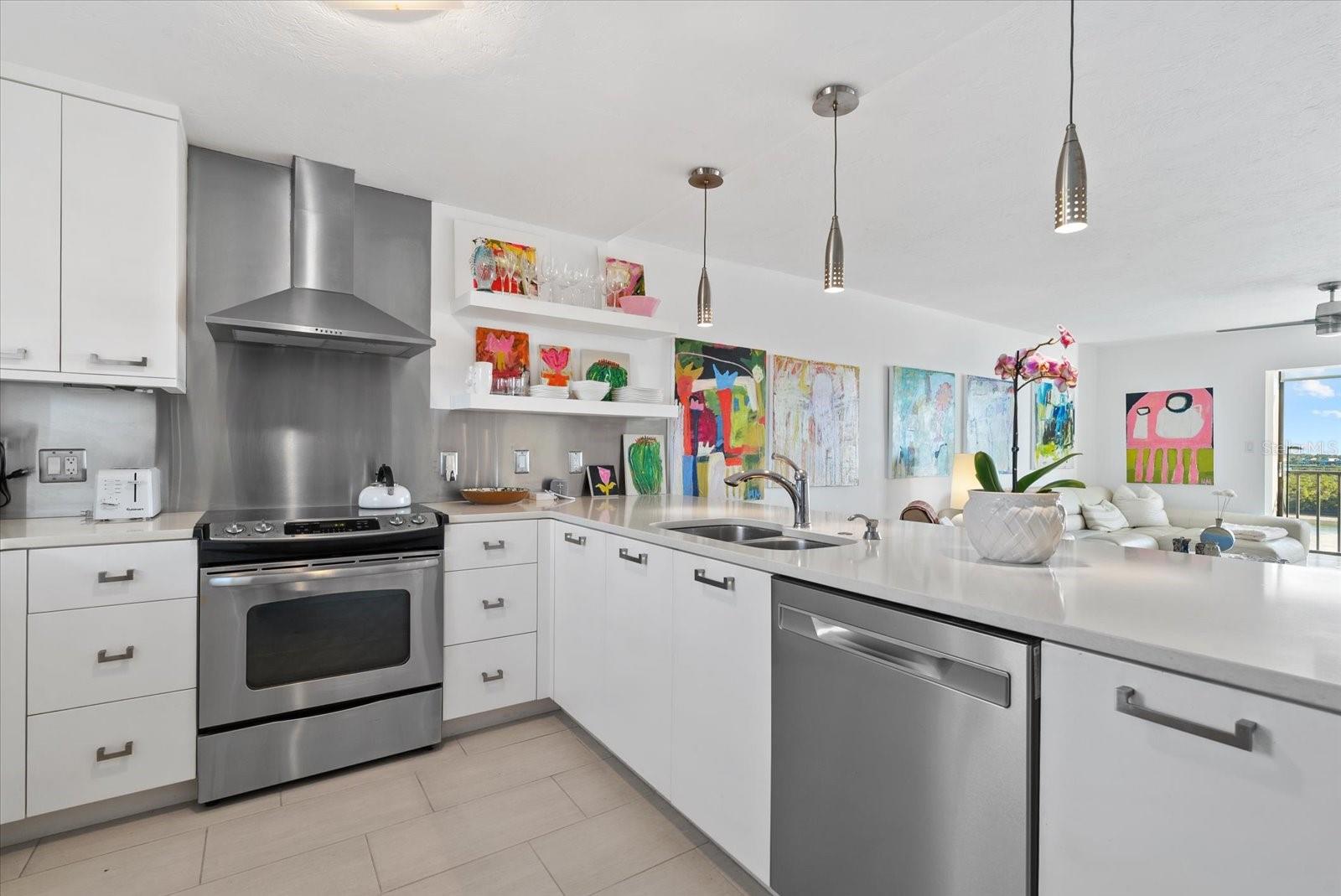 Image 8 of 66 For 9393 Midnight Pass Road 606