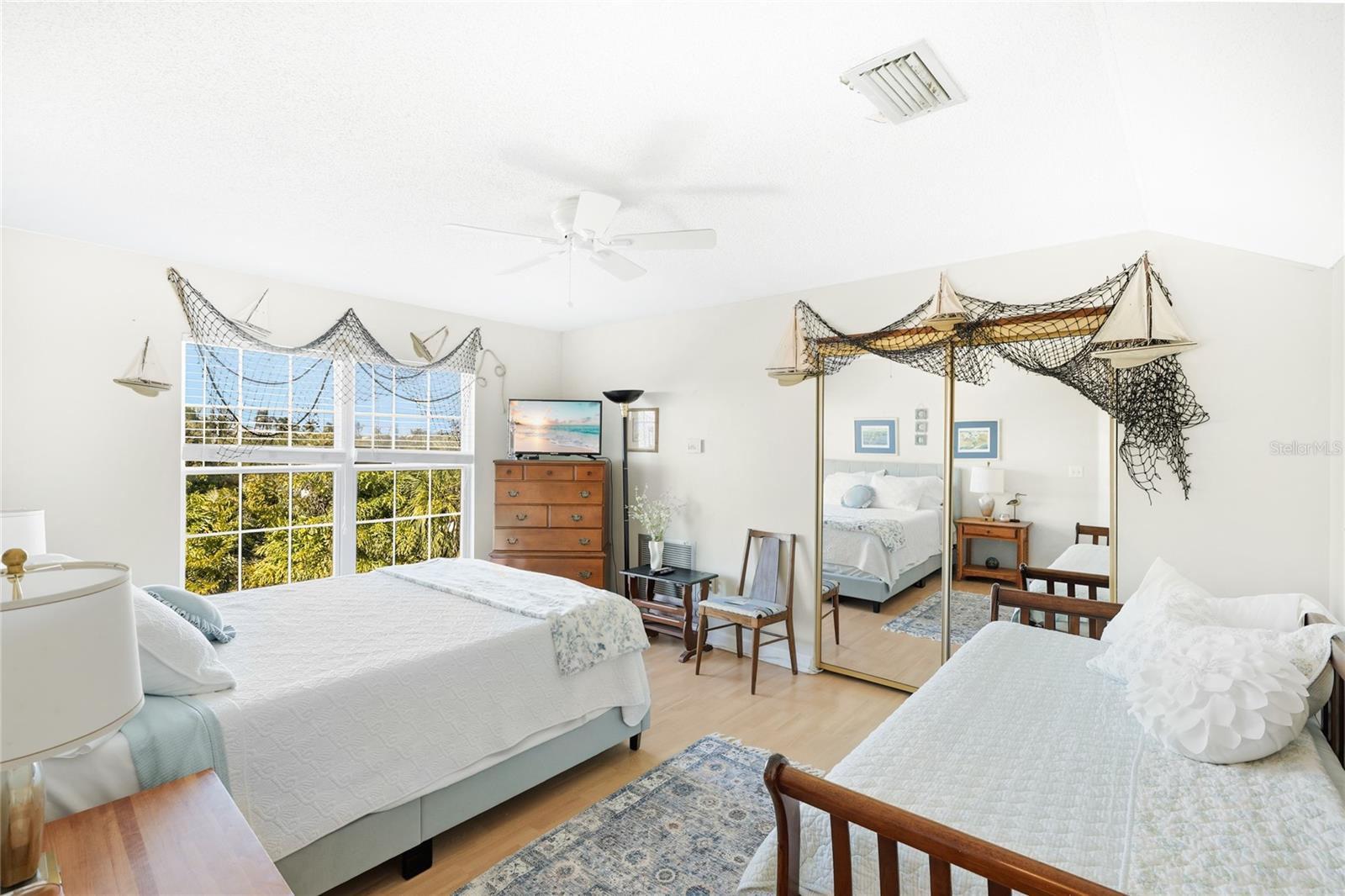 Image 18 of 45 For 212 85th St  