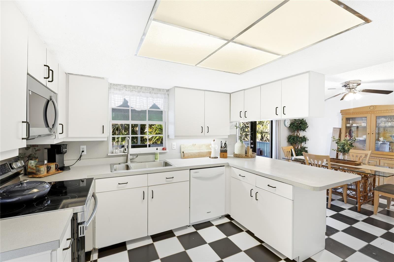 Image 8 of 45 For 212 85th St  