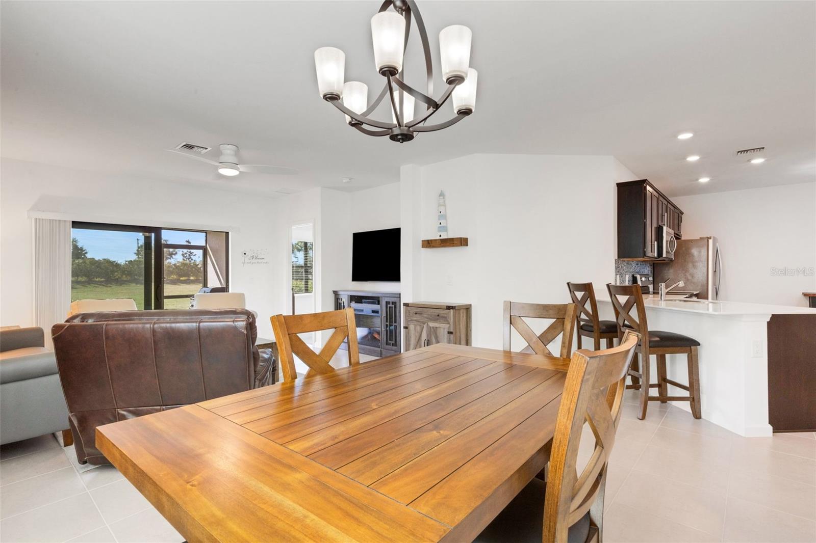 Image 15 of 49 For 6471 Silverstar Drive