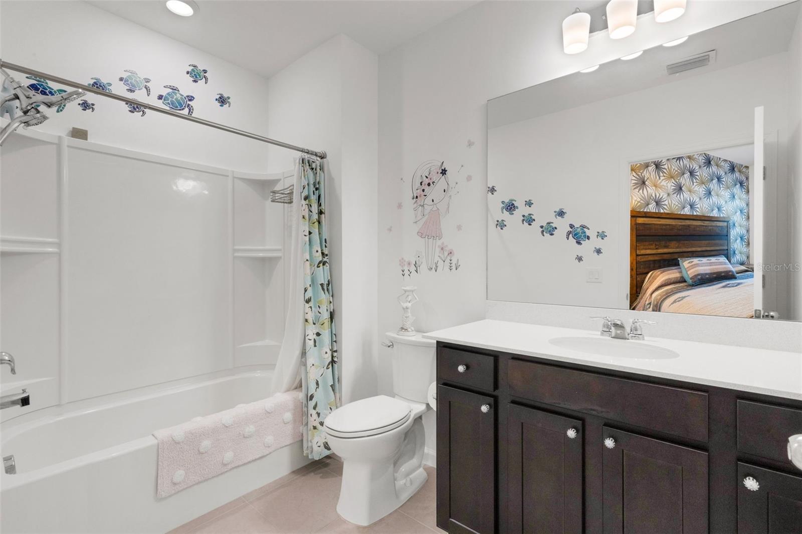 Image 36 of 49 For 6471 Silverstar Drive