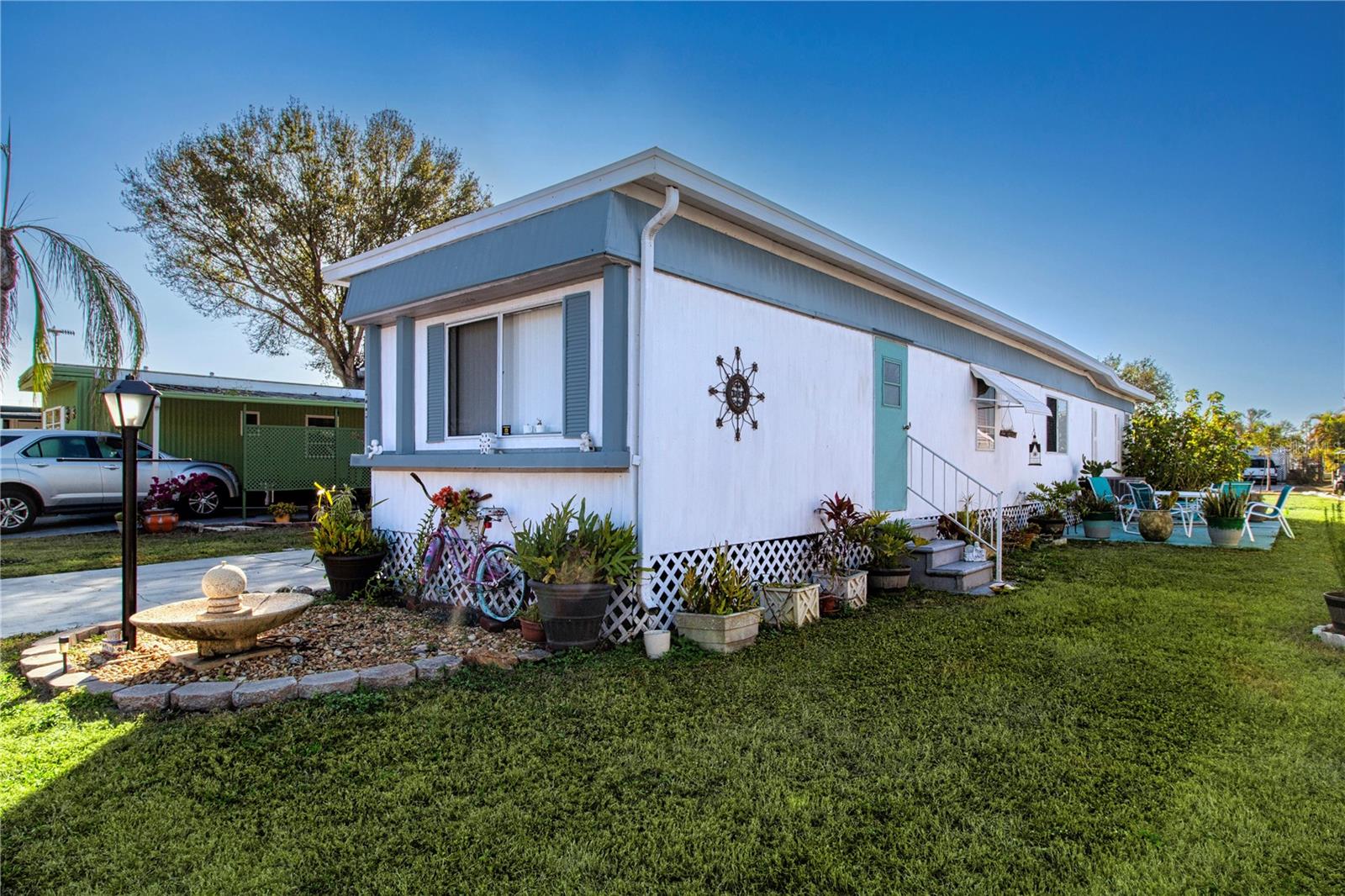 Image 2 of 66 For 420 49th Street E 116