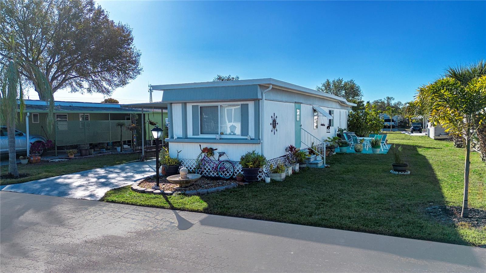 Image 3 of 66 For 420 49th Street E 116