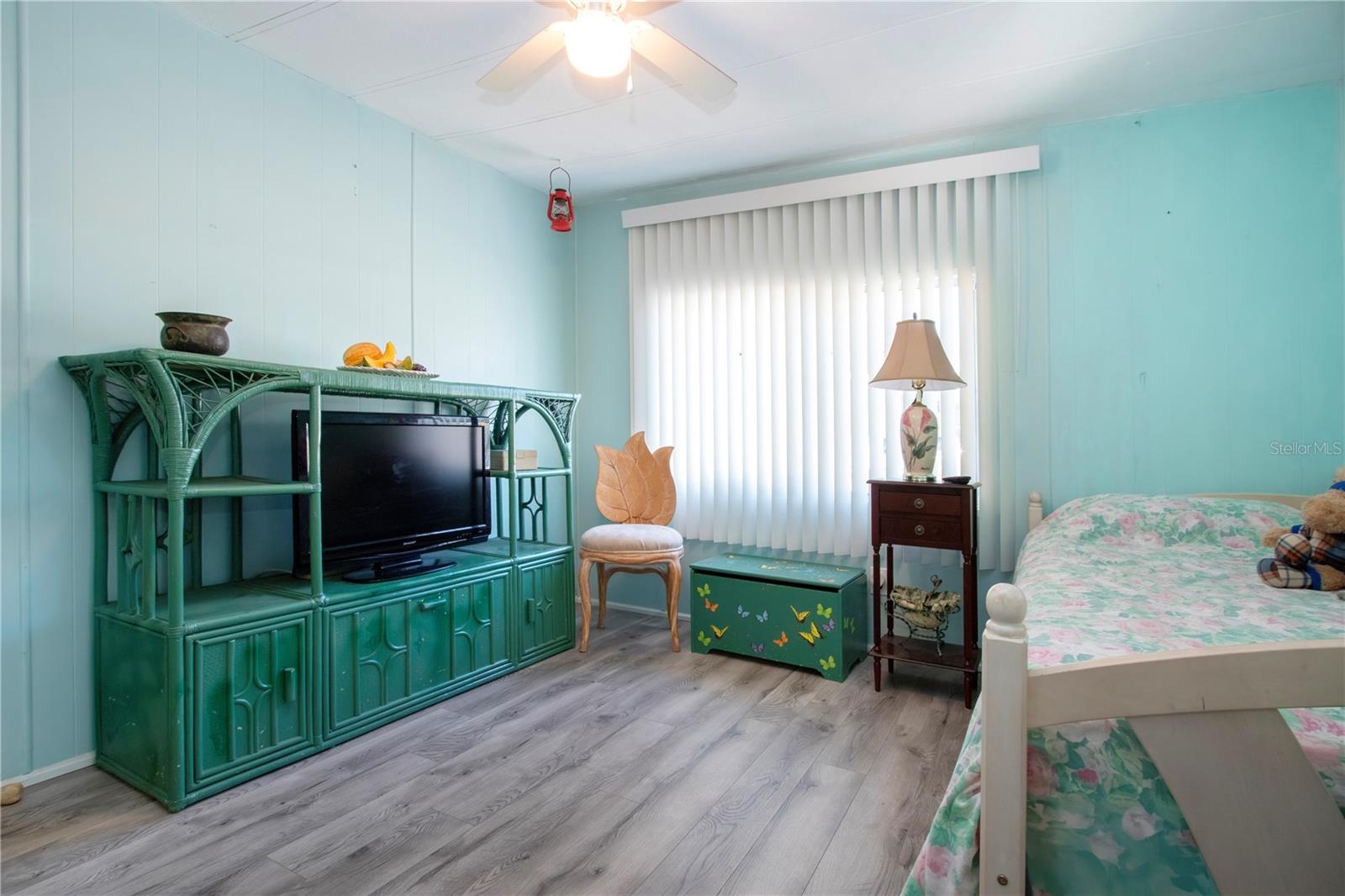 Image 35 of 66 For 420 49th Street E 116