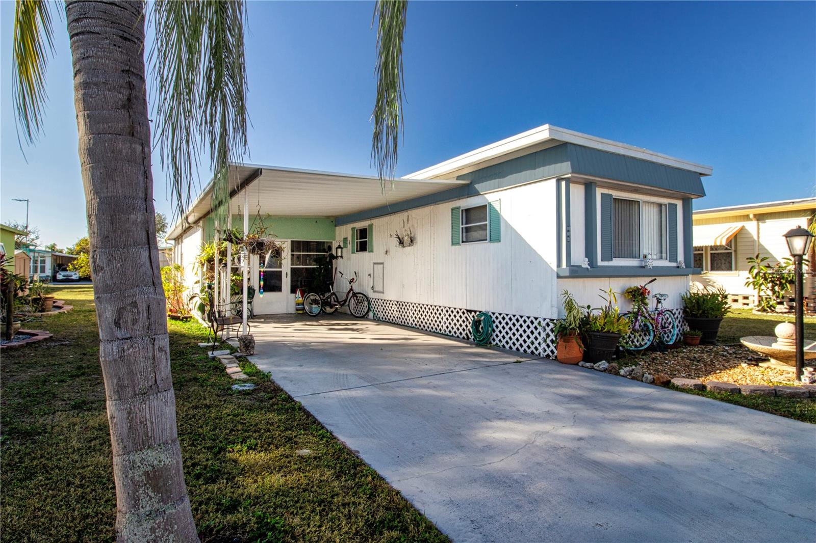 Image 7 of 66 For 420 49th Street E 116