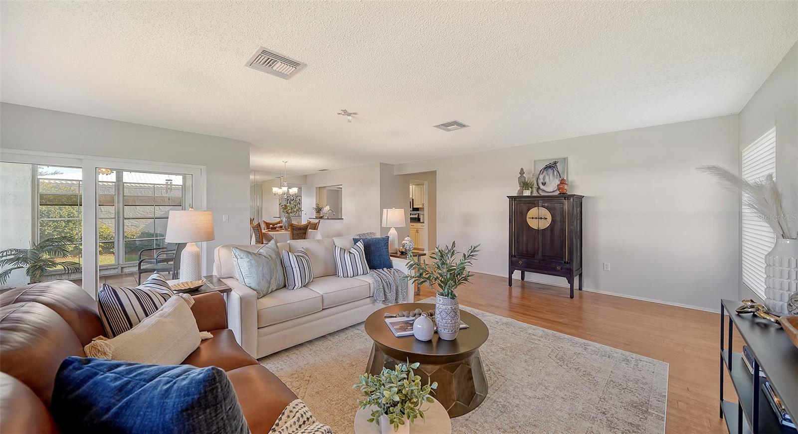 Image 11 of 67 For 6810 9th Avenue W