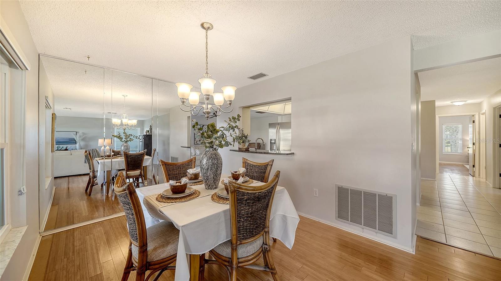 Image 21 of 67 For 6810 9th Avenue W