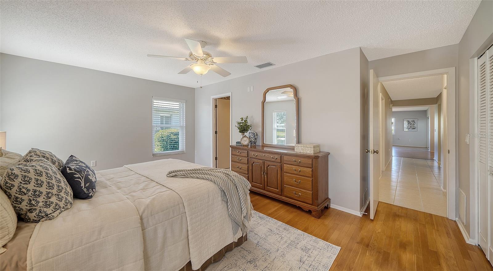 Image 33 of 67 For 6810 9th Avenue W