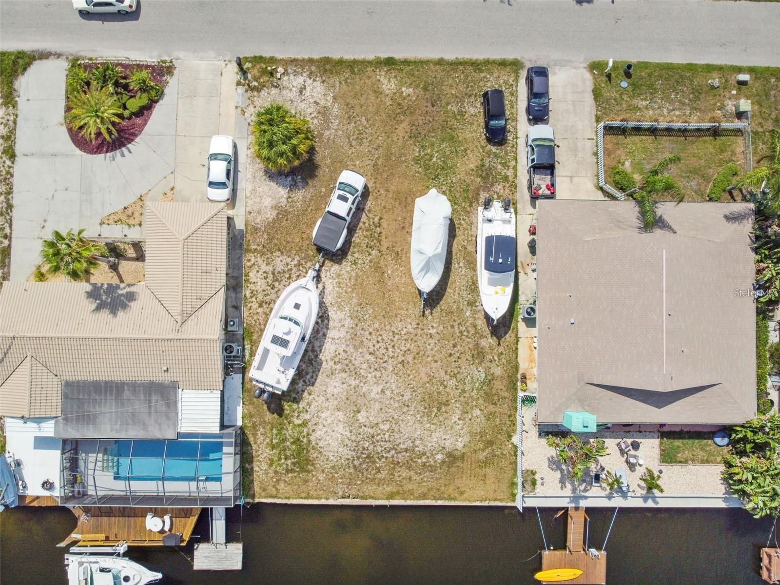 Image 11 of 15 For 13612 Garris Dr