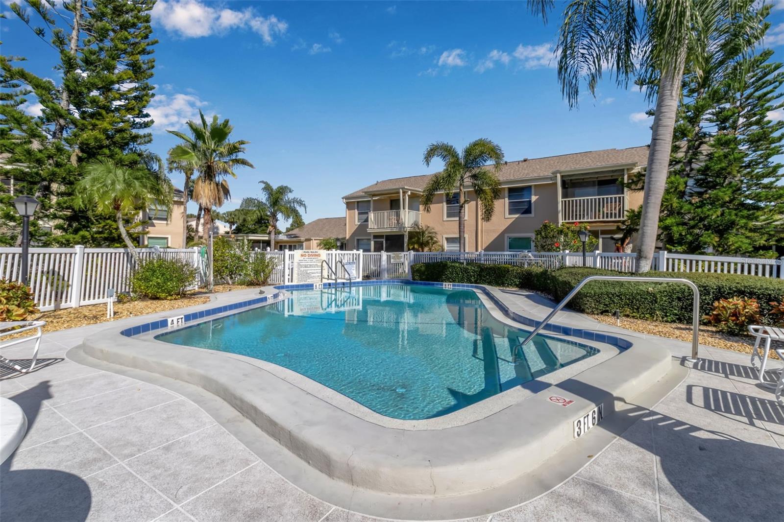 Image 6 of 33 For 6310 7th Avenue W 6310