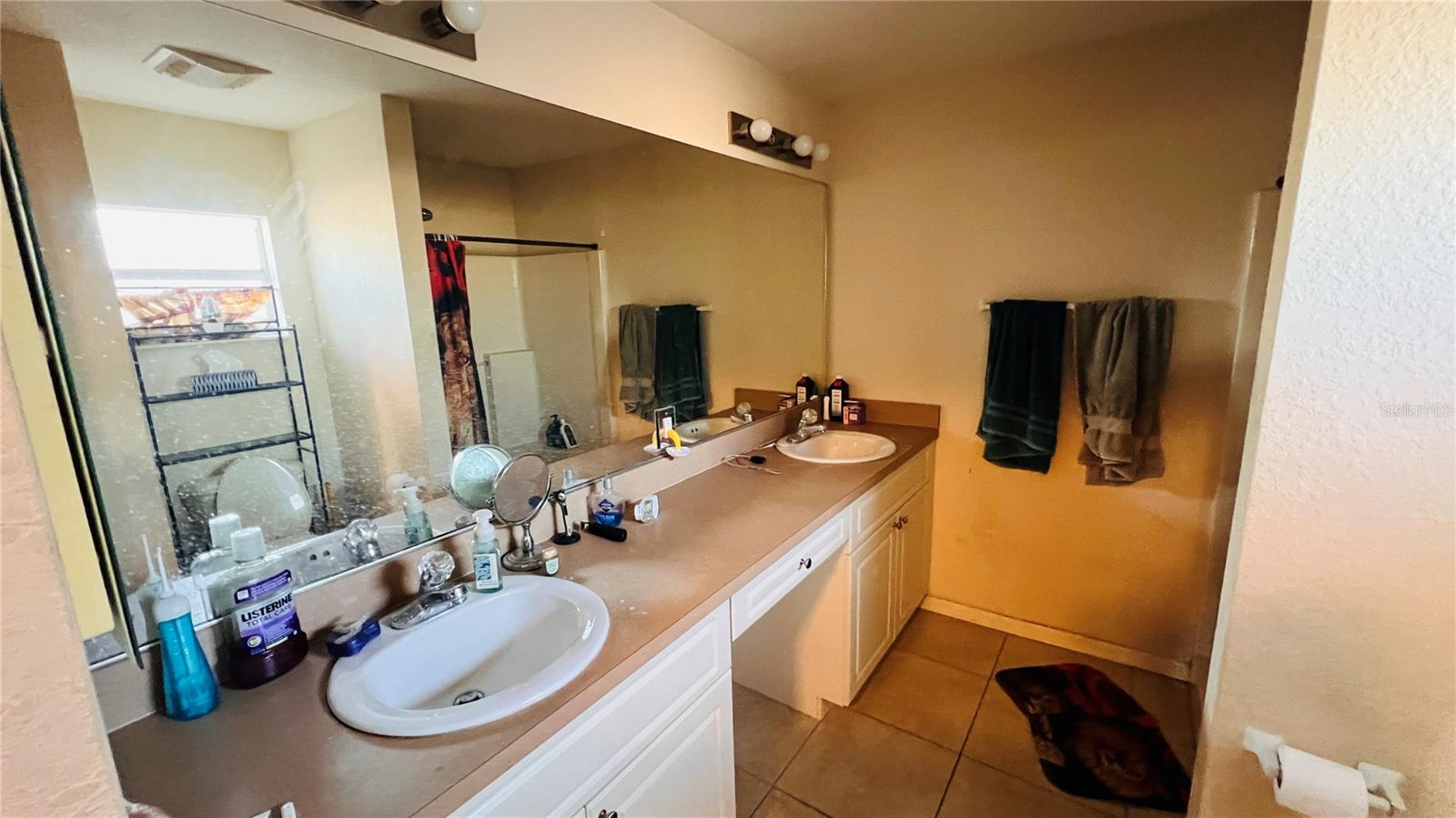 Image 15 of 31 For 12121 Helios Avenue