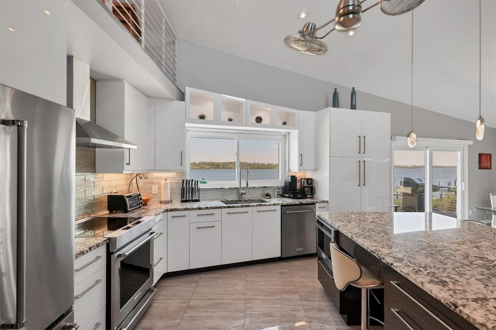 Image 16 of 83 For 7985 Manasota Key Road