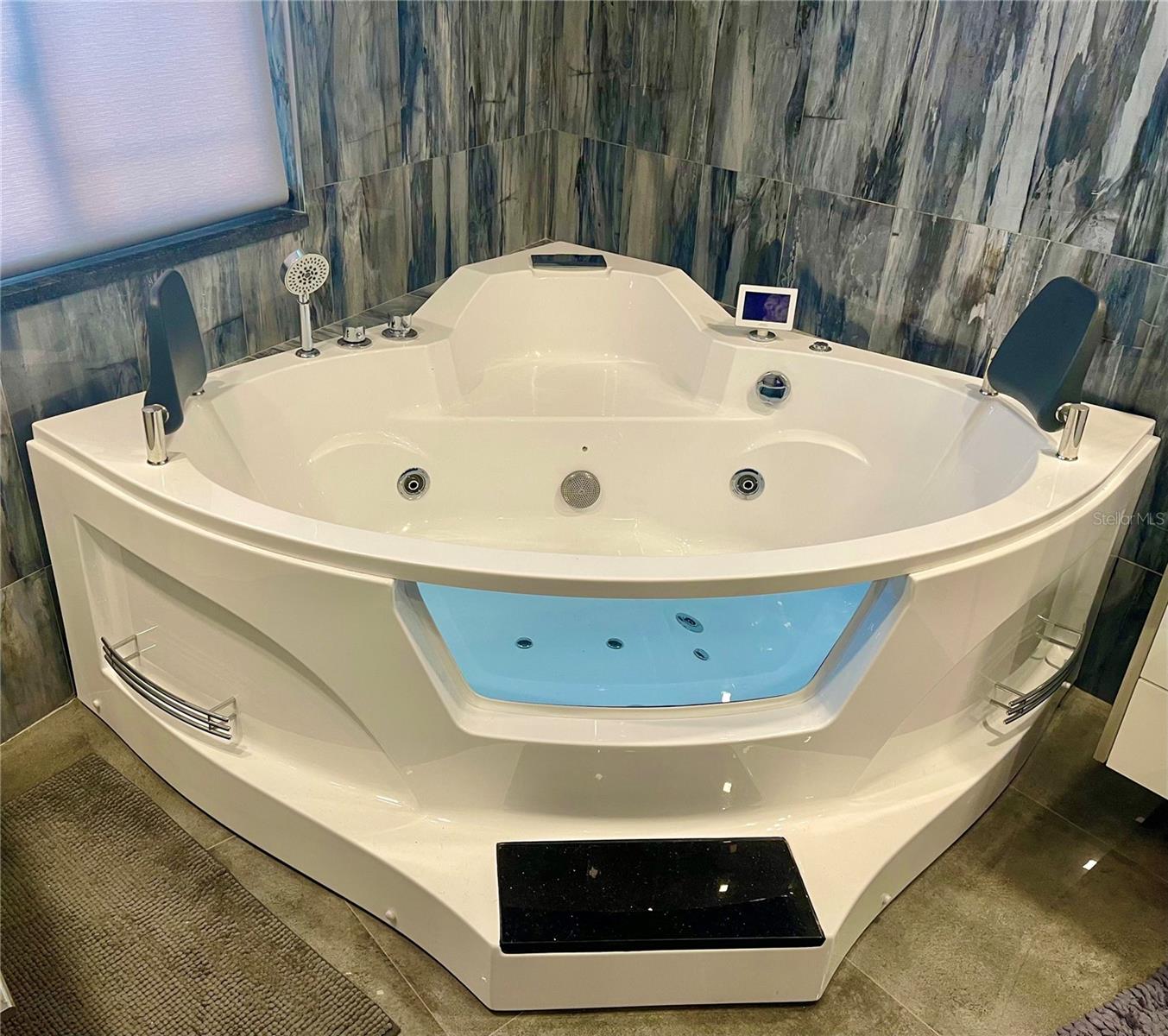 Image 32 of 83 For 7985 Manasota Key Road