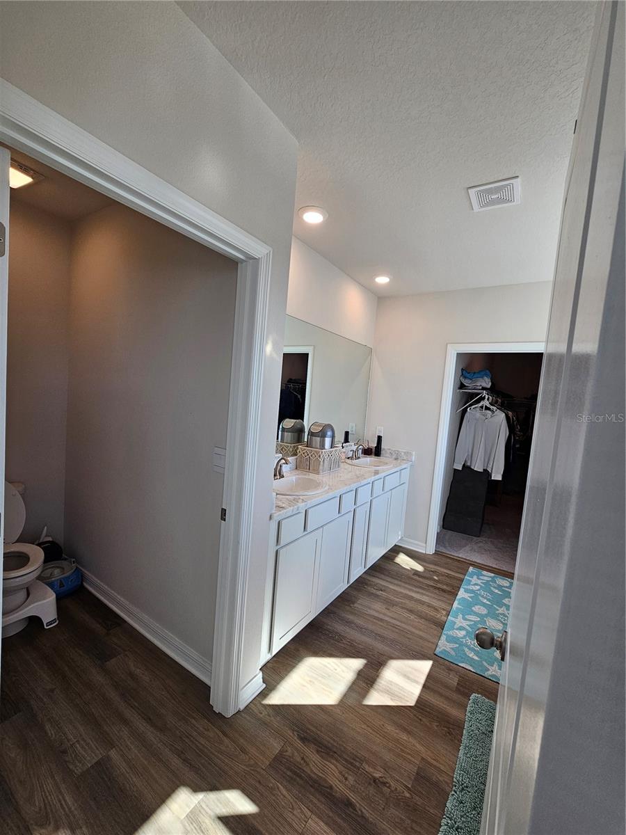 Image 23 of 42 For 11957 Kingsley Trail