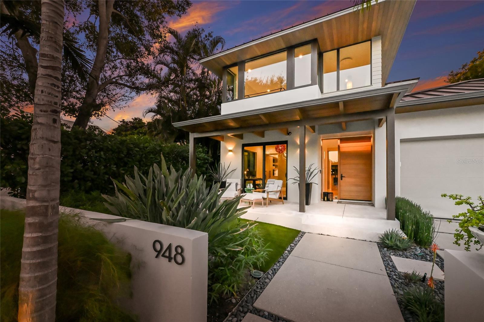 Details for 948 Citrus Avenue, SARASOTA, FL 34236