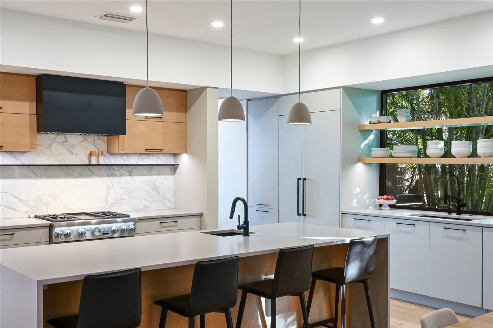 Image 14 of 86 For 948 Citrus Avenue