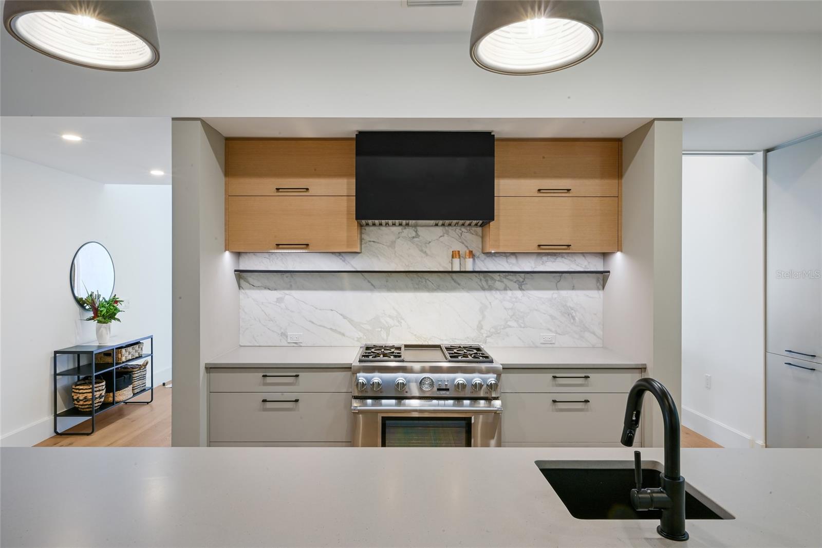 Image 22 of 86 For 948 Citrus Avenue