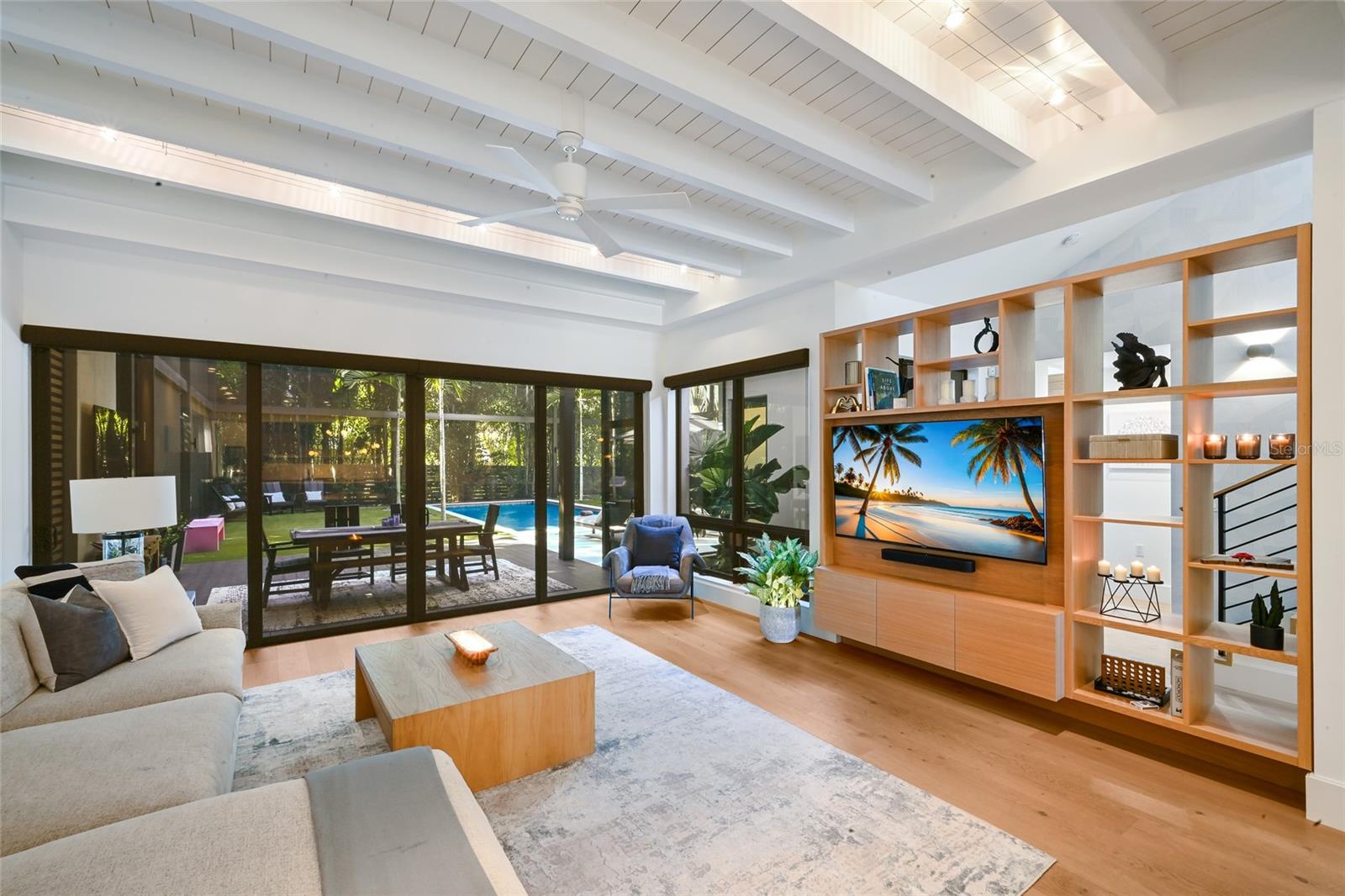 Image 36 of 86 For 948 Citrus Avenue