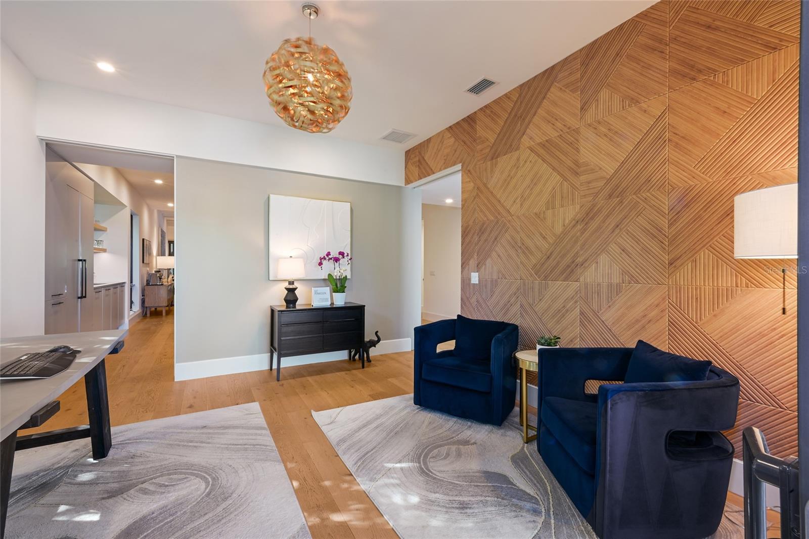 Image 44 of 86 For 948 Citrus Avenue