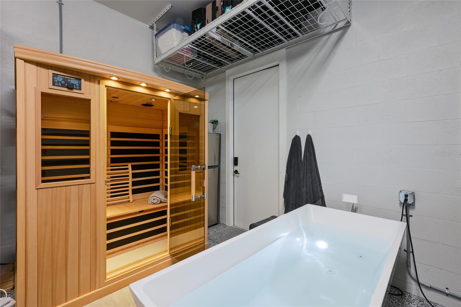 Image 51 of 86 For 948 Citrus Avenue