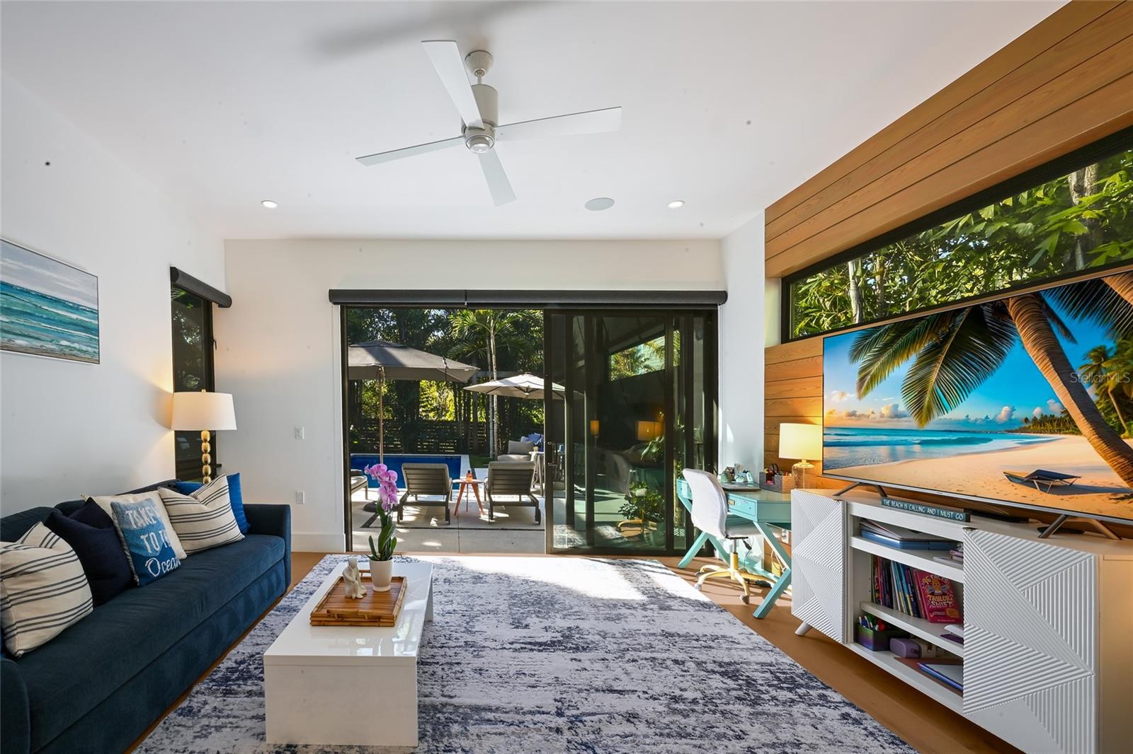 Image 53 of 86 For 948 Citrus Avenue