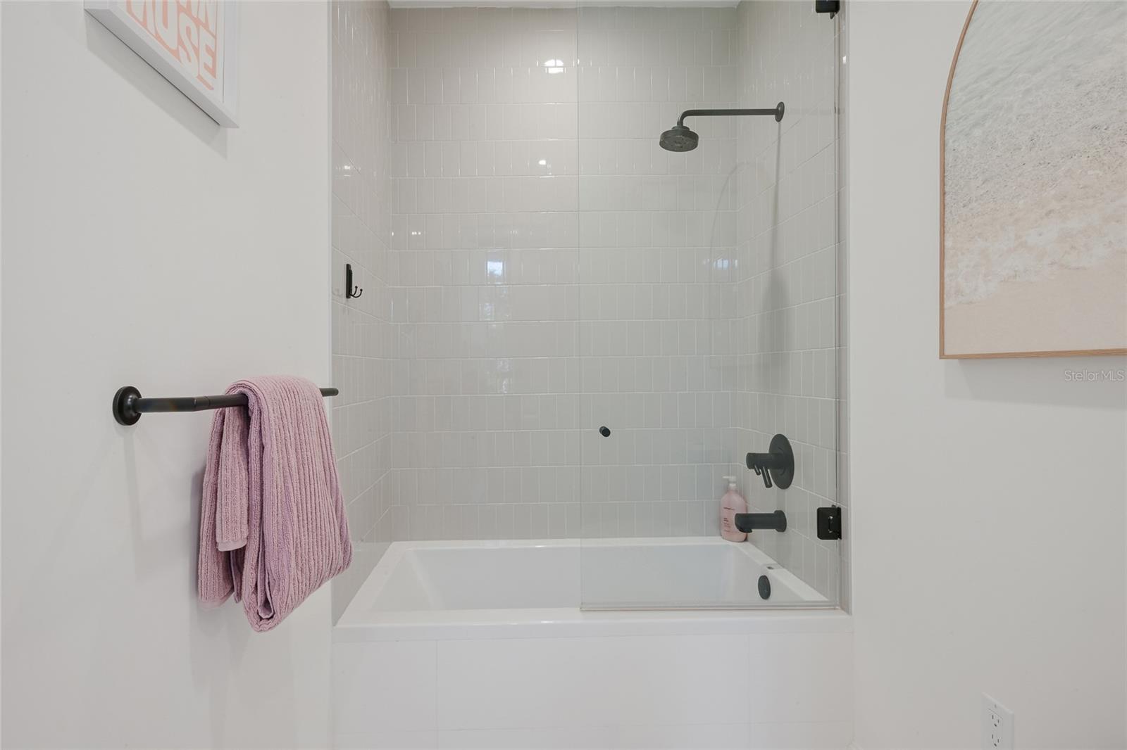 Image 70 of 86 For 948 Citrus Avenue