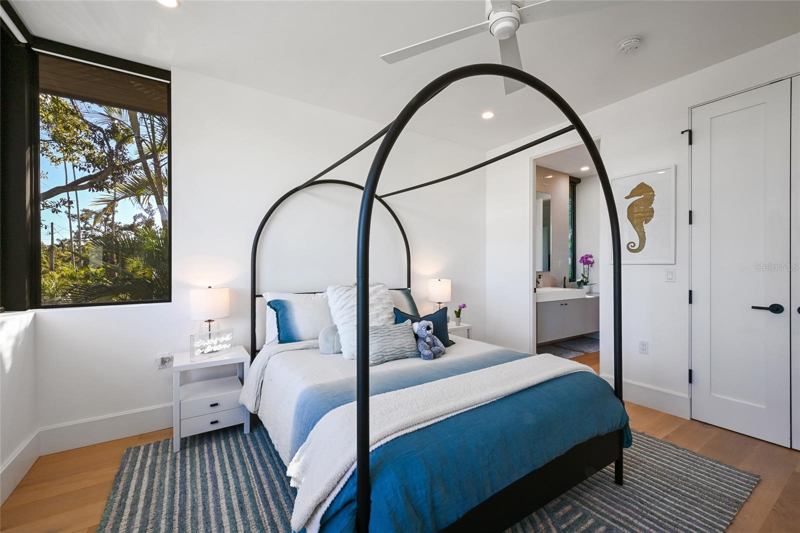 Image 71 of 86 For 948 Citrus Avenue