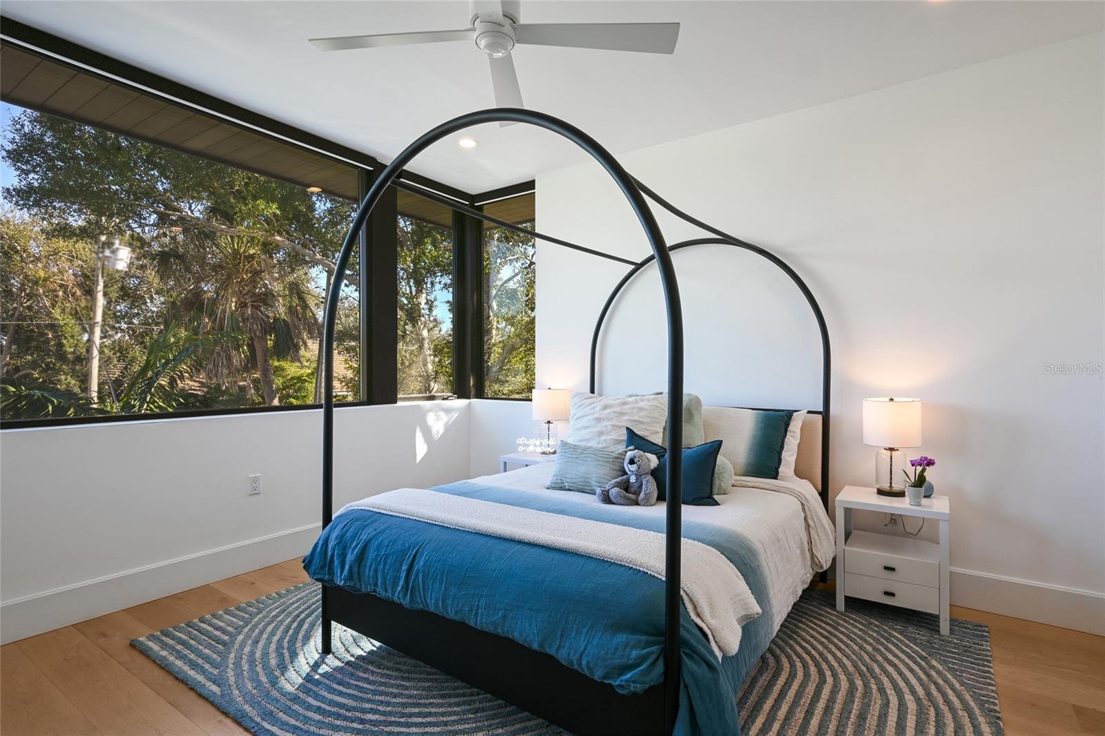 Image 72 of 86 For 948 Citrus Avenue