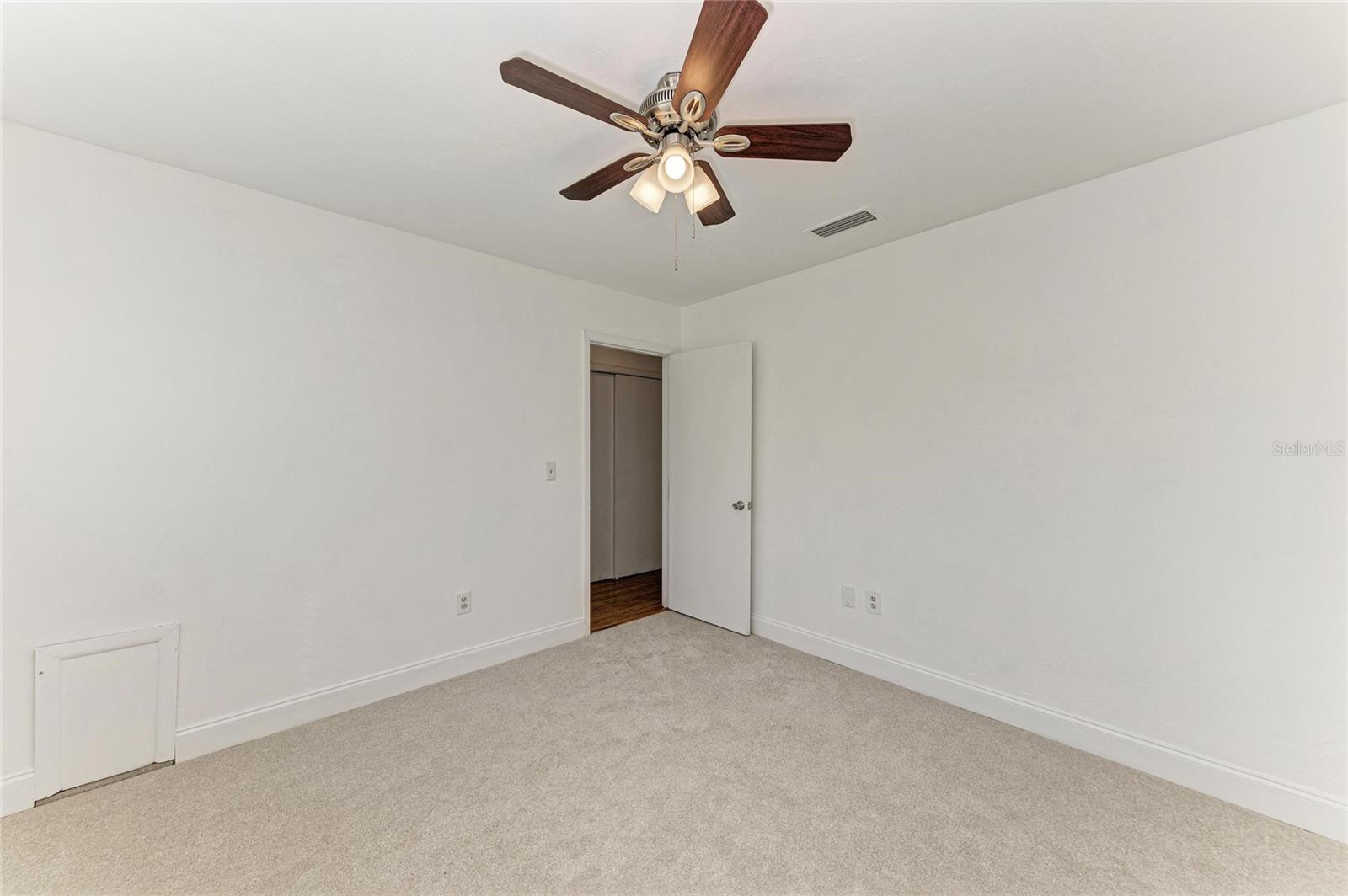 Image 33 of 52 For 3324 Westford Lane 112