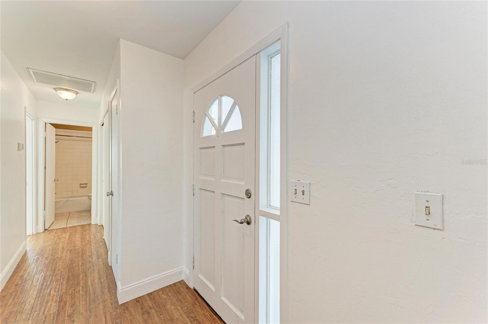 Image 5 of 52 For 3324 Westford Lane 112