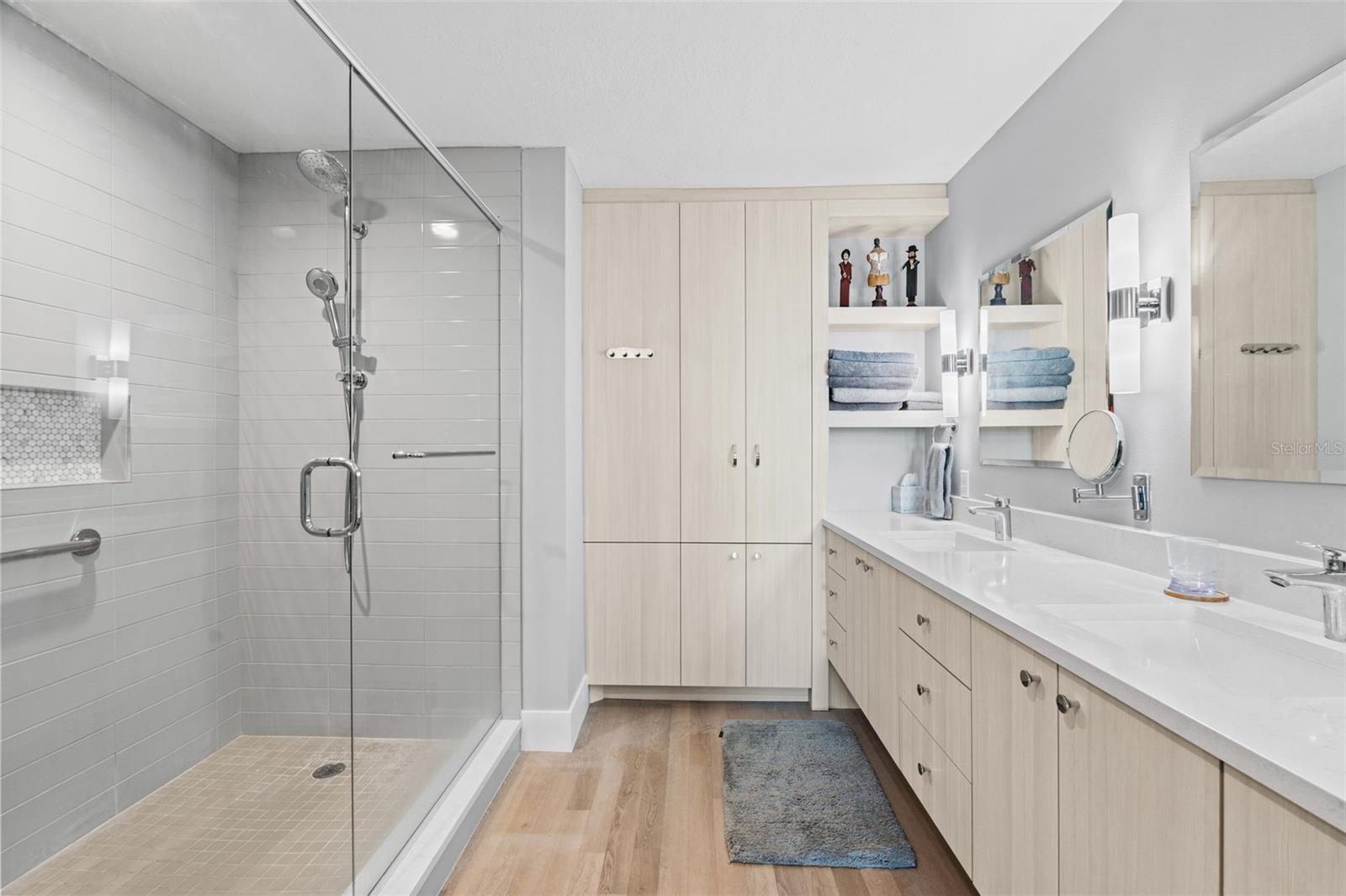 Image 31 of 67 For 1771 Ringling Boulevard 707