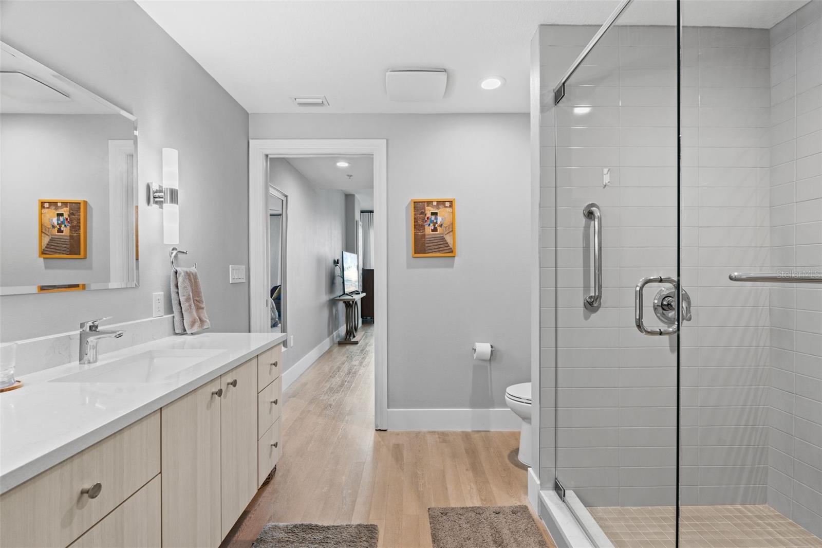 Image 32 of 67 For 1771 Ringling Boulevard 707