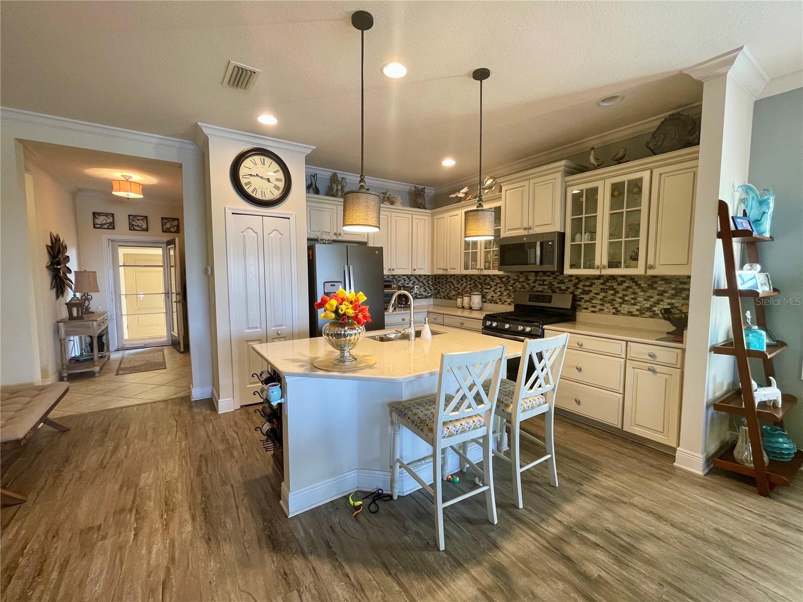 Image 19 of 35 For 1320 Backspin Drive