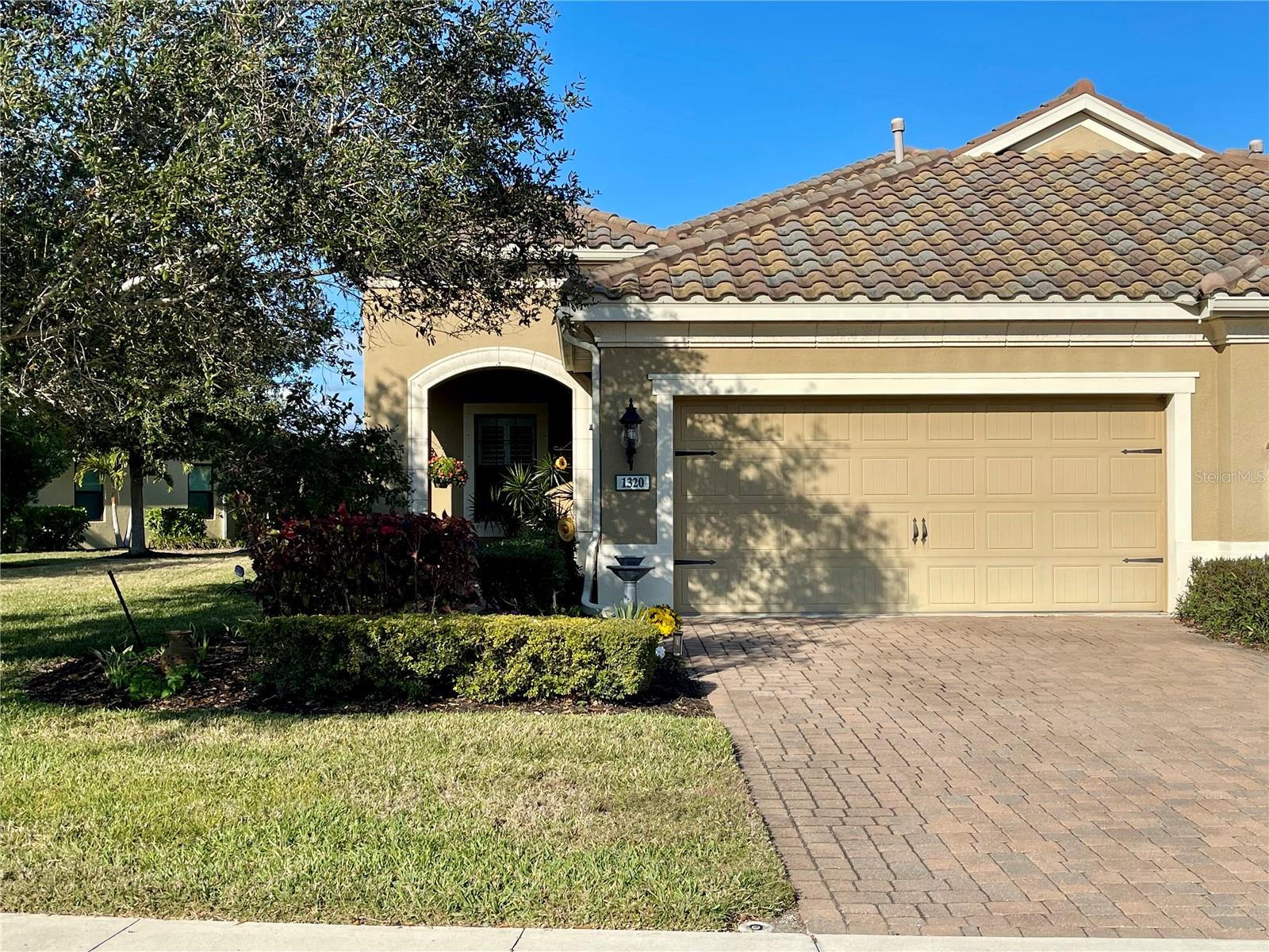 Image 4 of 35 For 1320 Backspin Drive