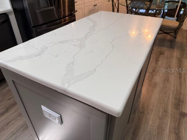 Image 14 of 43 For 6130 36th Lane E