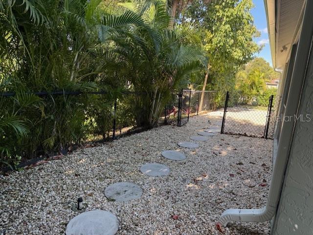 Image 30 of 43 For 6130 36th Lane E