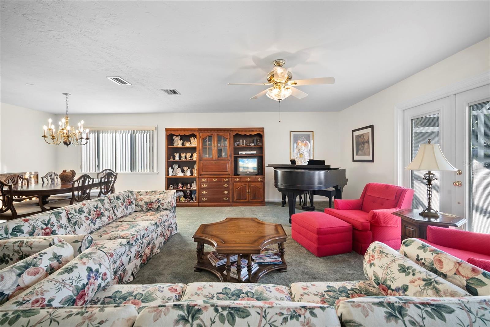 Image 21 of 49 For 6936 Arbor Oaks Circle