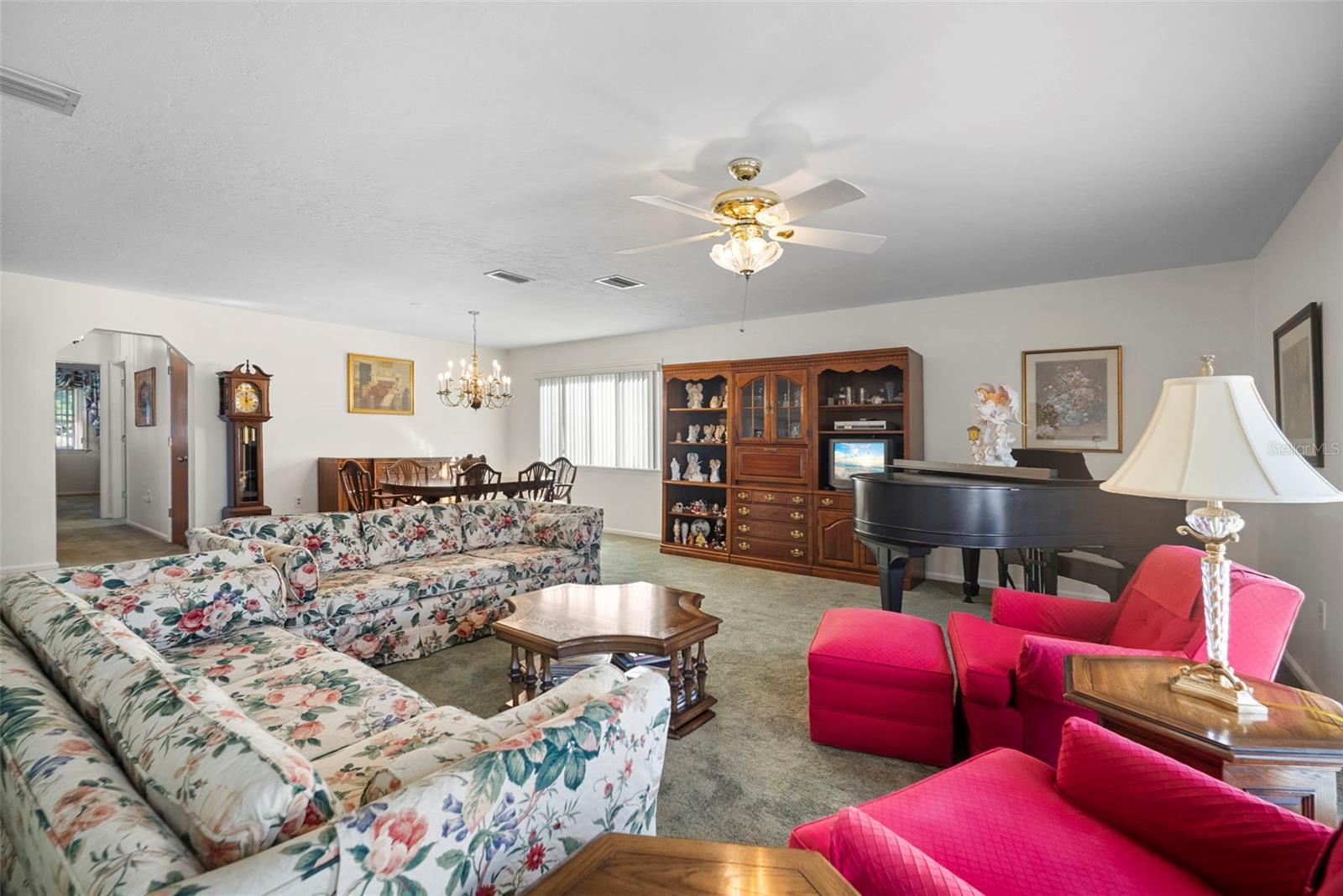 Image 24 of 49 For 6936 Arbor Oaks Circle