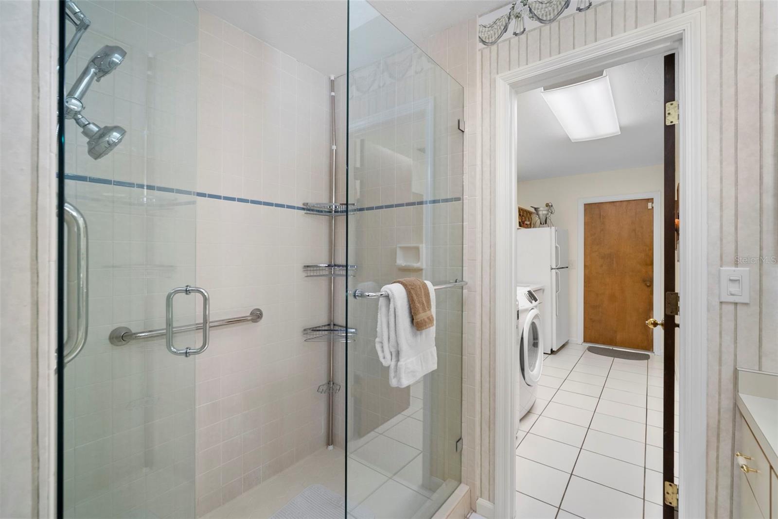 Image 33 of 49 For 6936 Arbor Oaks Circle