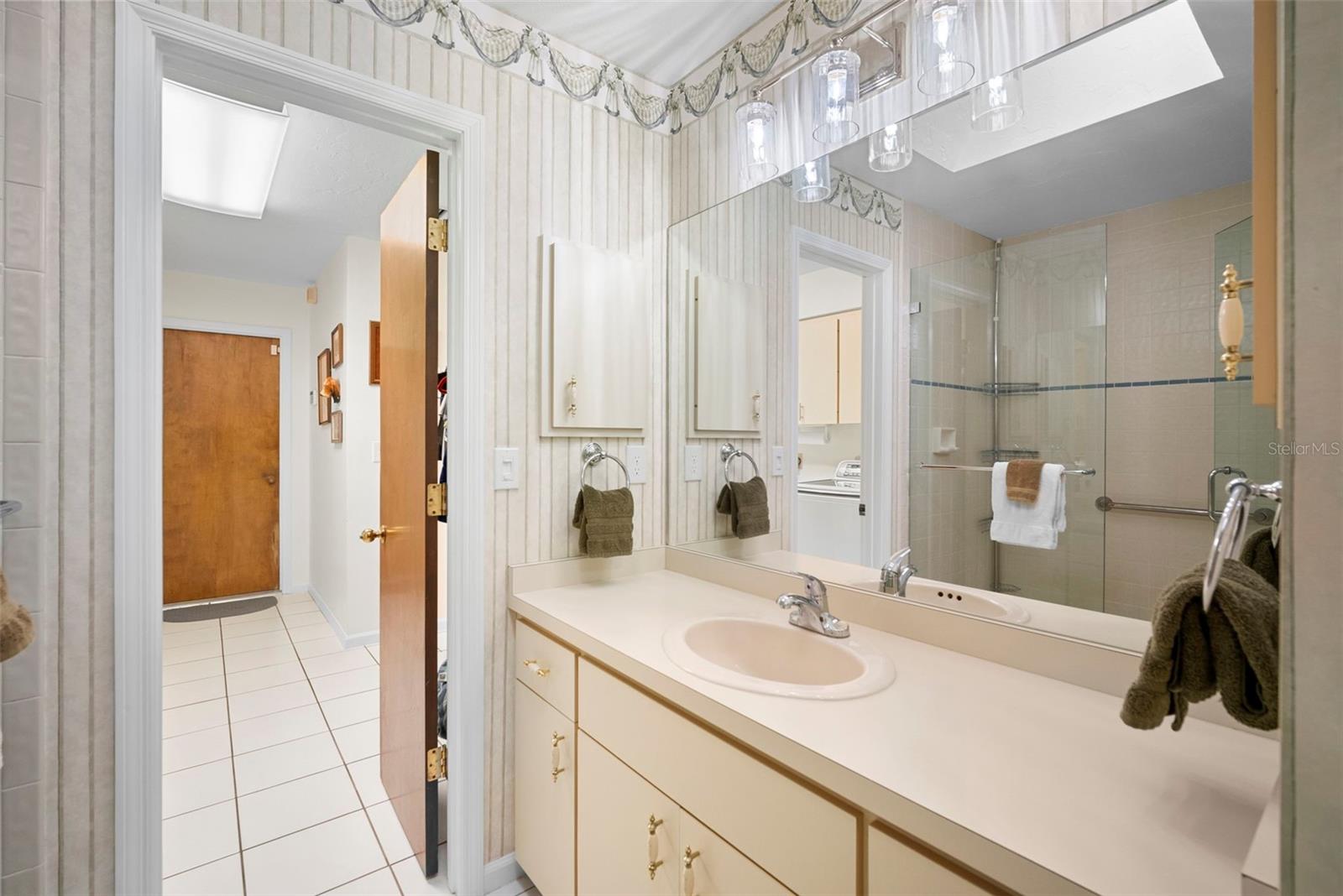 Image 35 of 49 For 6936 Arbor Oaks Circle