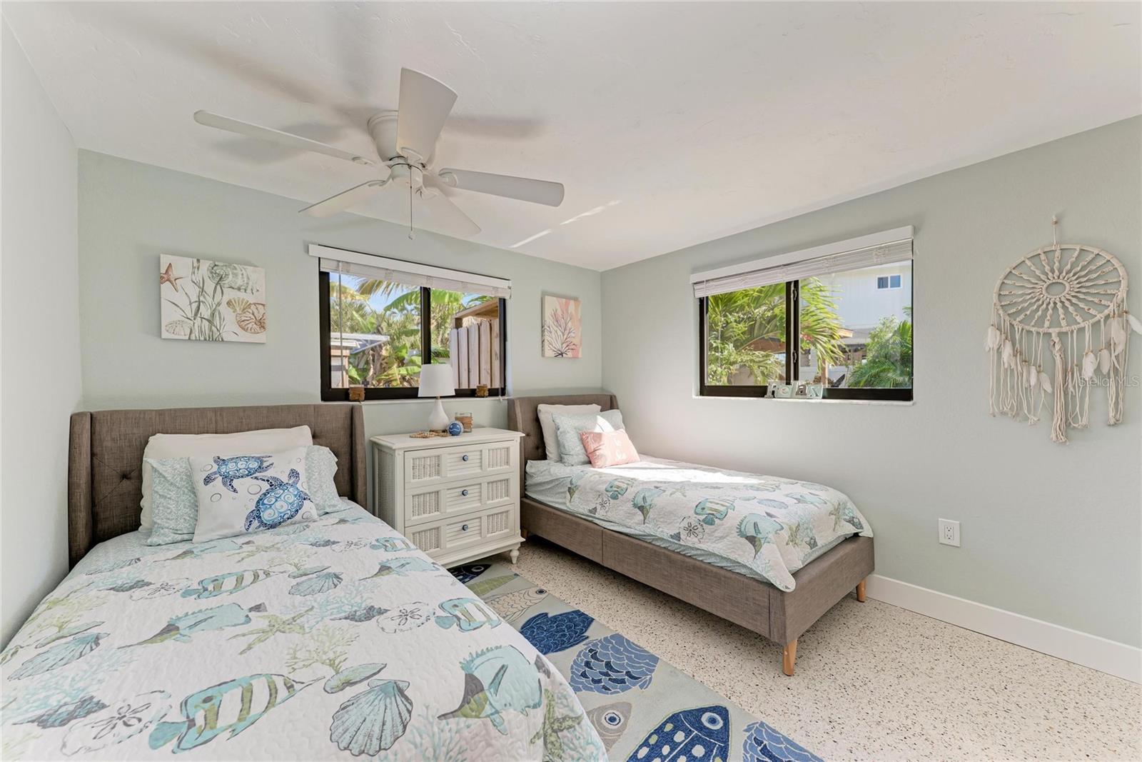 Image 30 of 40 For 730 Fox Street