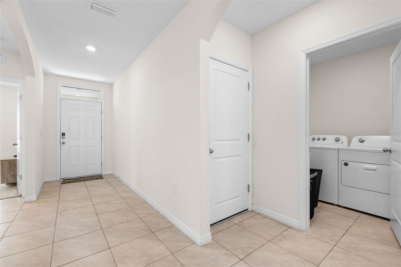 Image 15 of 32 For 5121 Sultana Cove