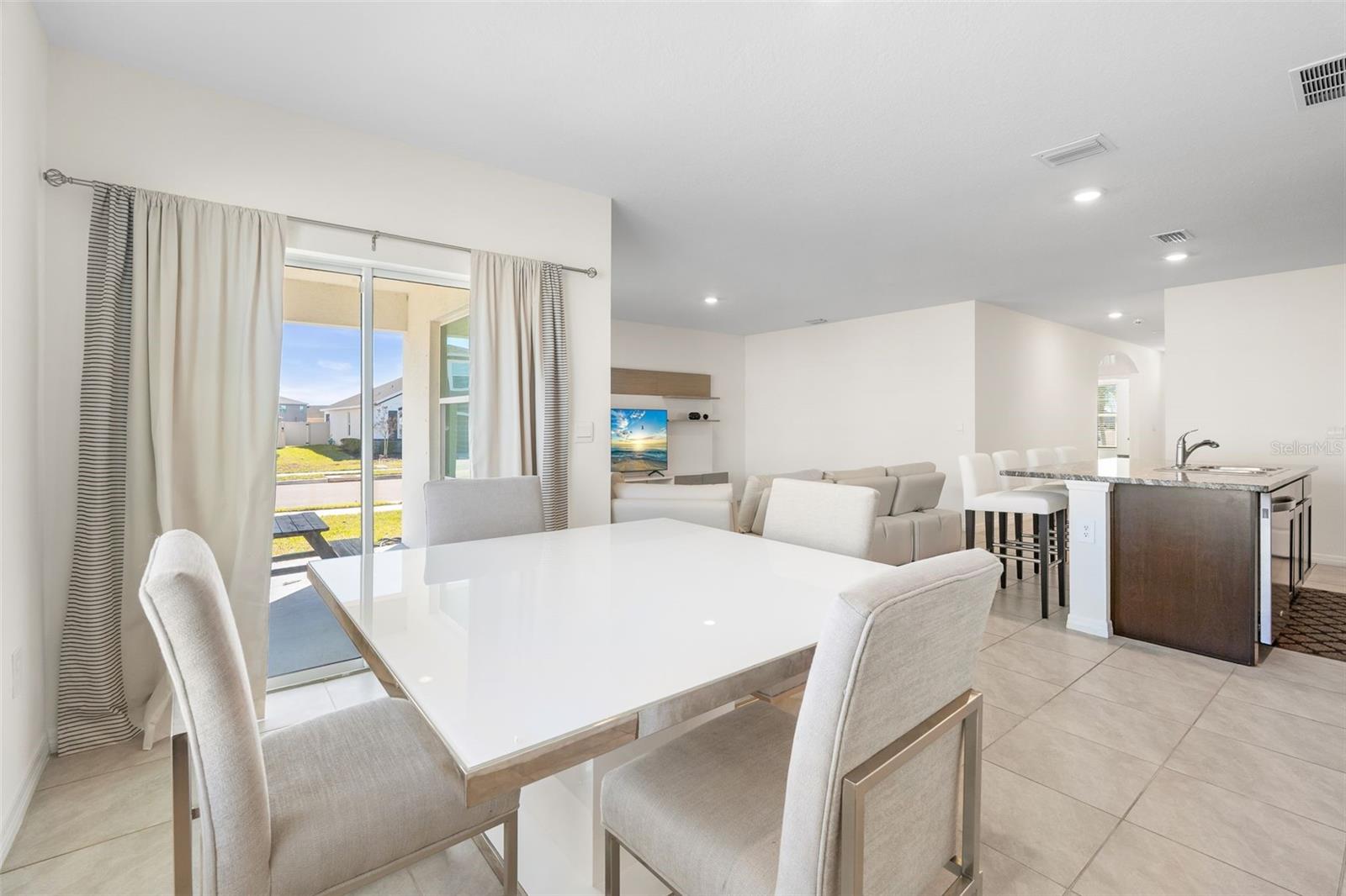 Image 20 of 32 For 5121 Sultana Cove