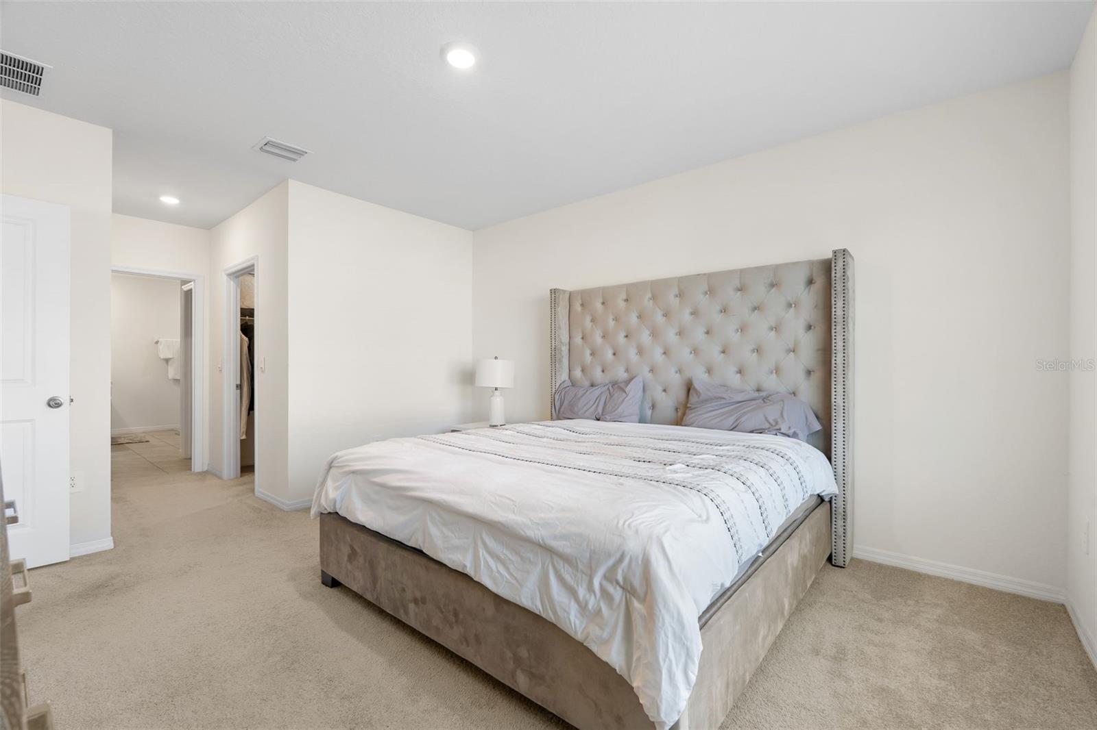 Image 8 of 32 For 5121 Sultana Cove