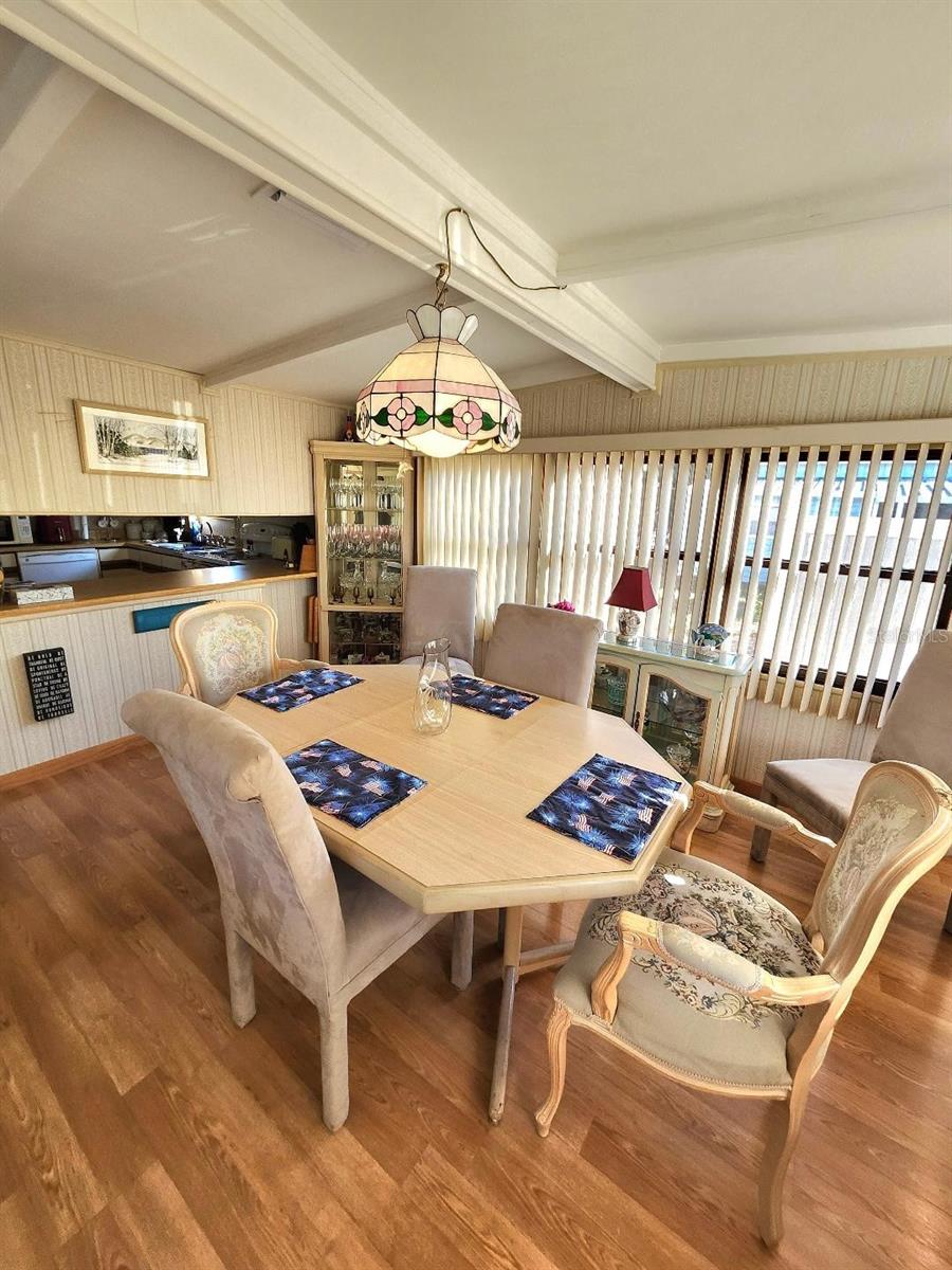 Image 13 of 58 For 2003 Minnesota Avenue