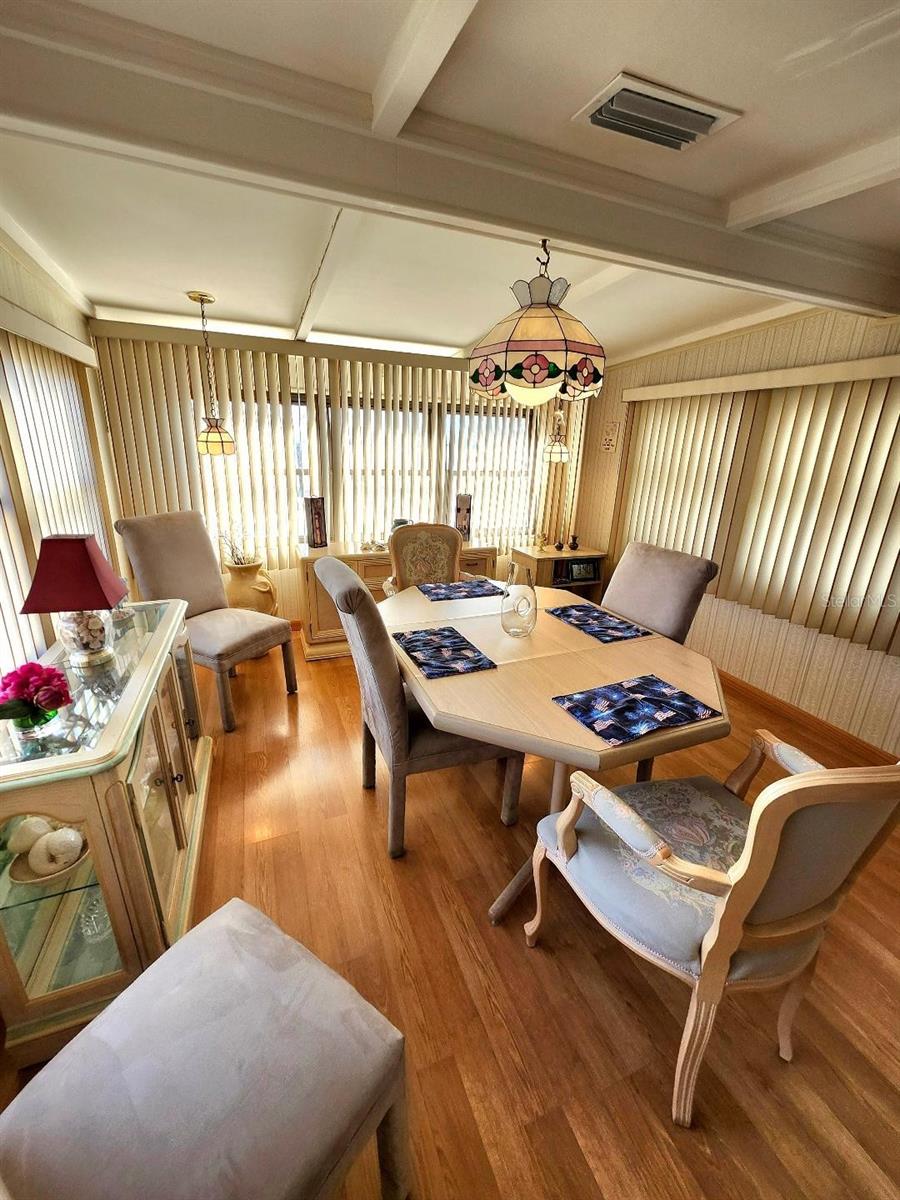 Image 14 of 58 For 2003 Minnesota Avenue