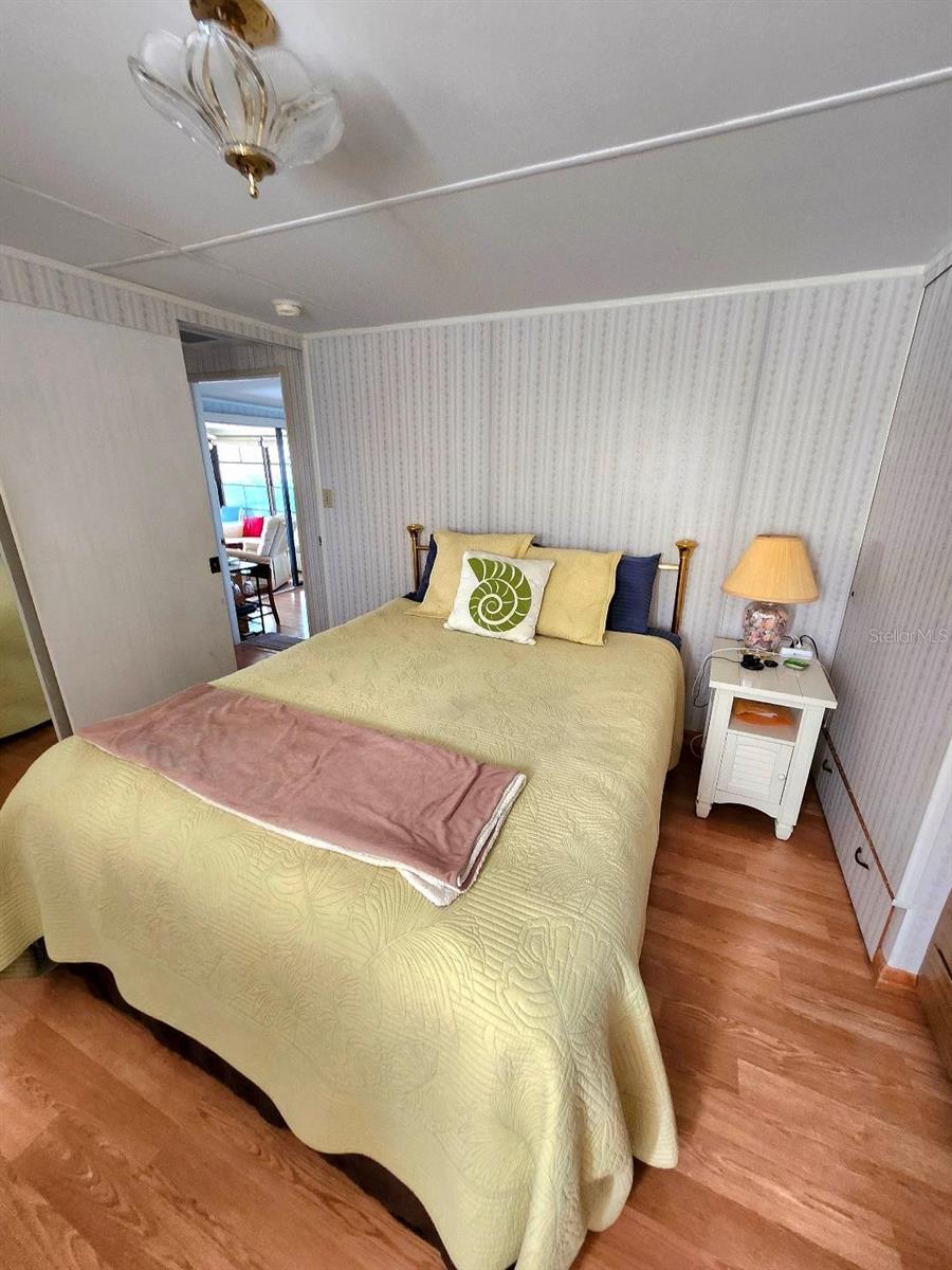 Image 24 of 58 For 2003 Minnesota Avenue